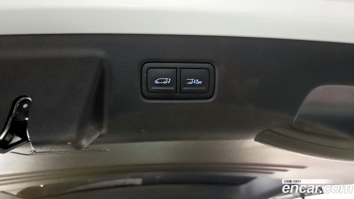 Hyundai Staria 2025