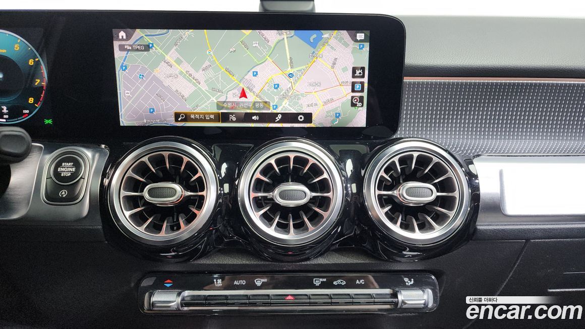 Mercedes-Benz GLB-Class 2021