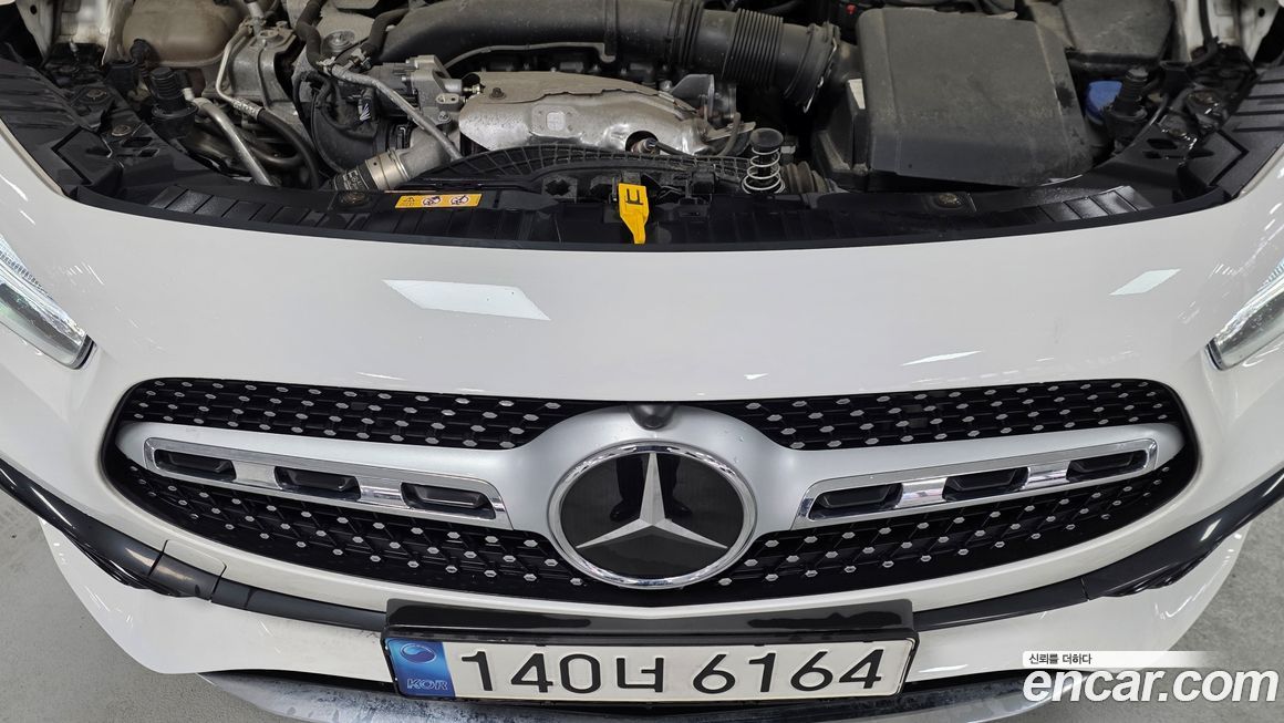 Mercedes-Benz GLA-Class 2023