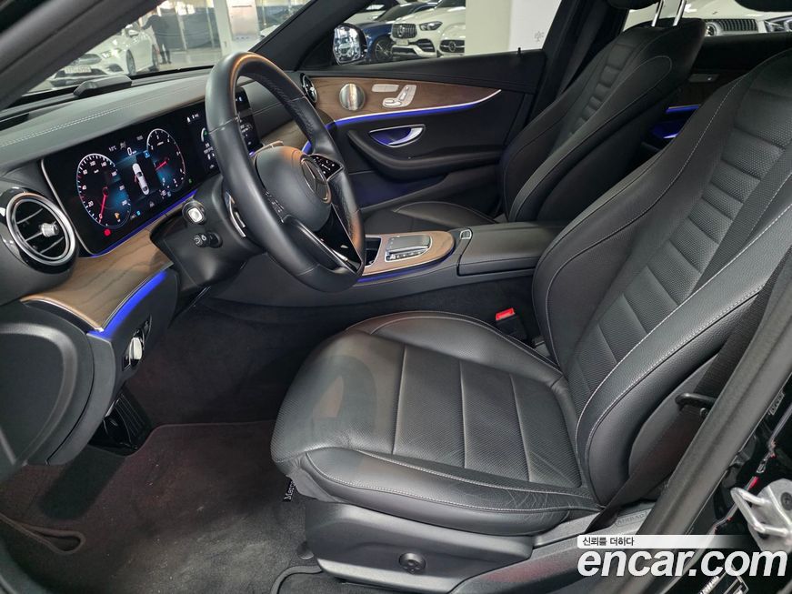 Mercedes-Benz E-Class 2022