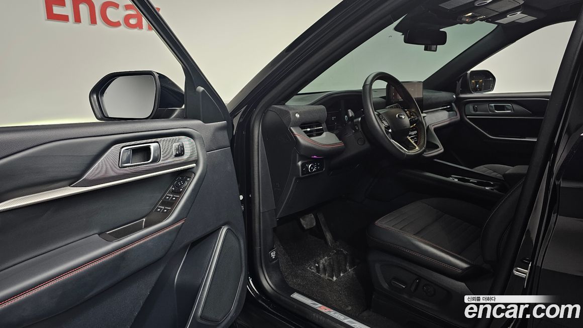 Ford Explorer 2025