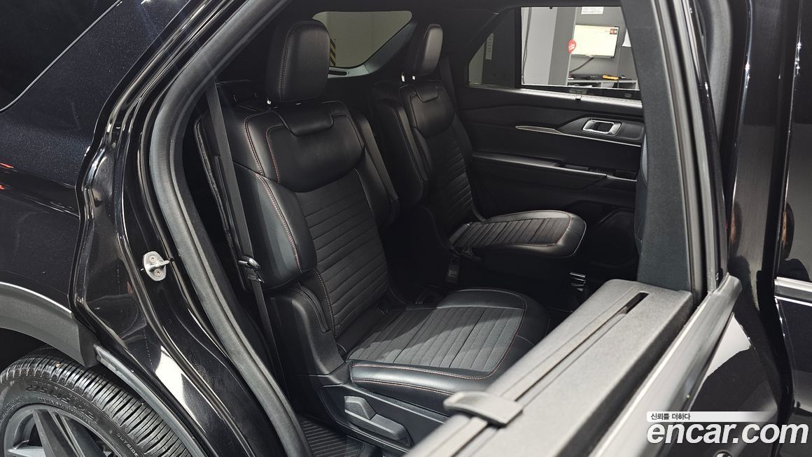 Ford Explorer 2025