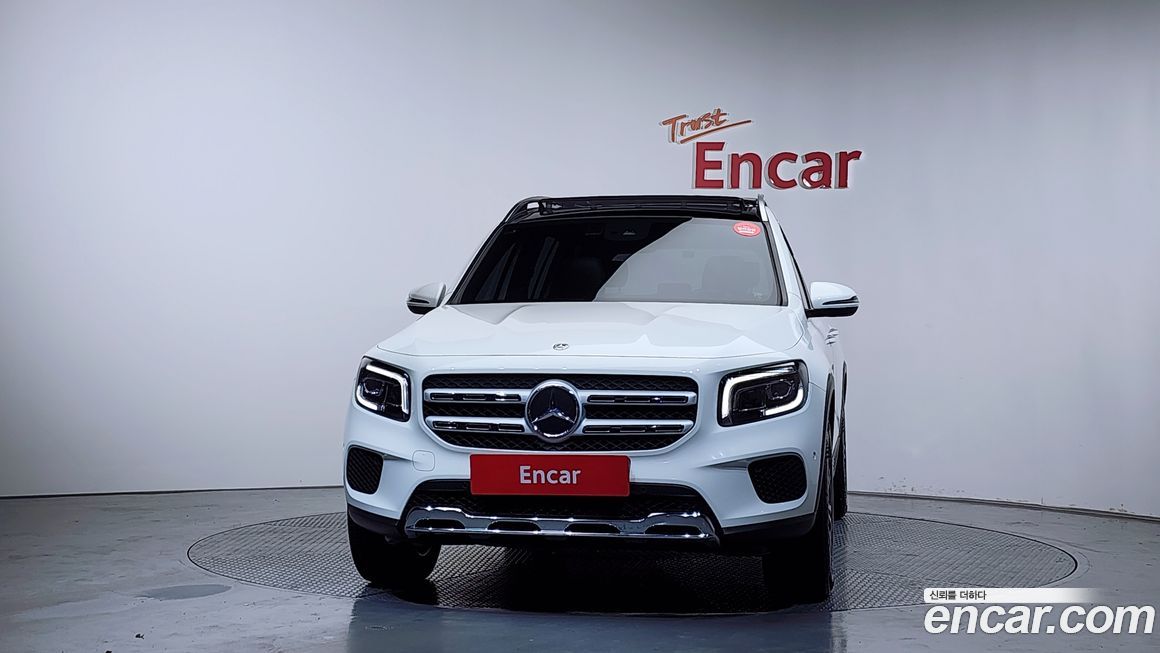 Mercedes-Benz GLB-Class 2021