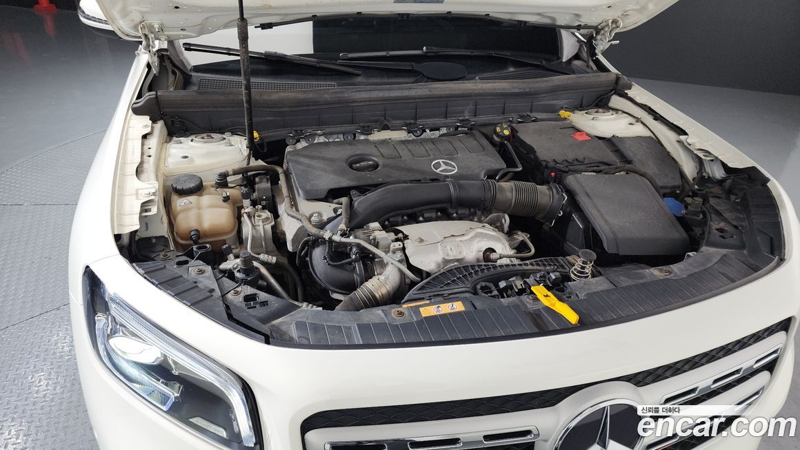 Mercedes-Benz GLB-Class 2021