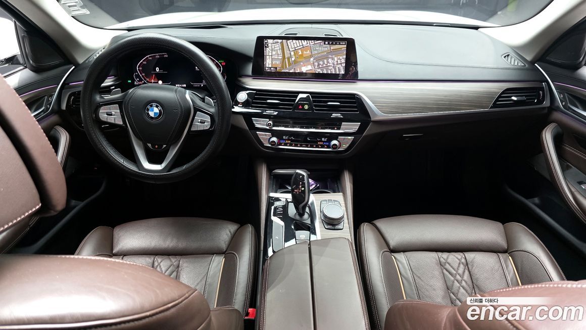 BMW 5-Series 2020