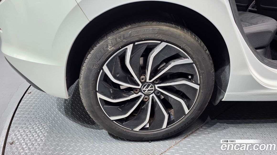 Volkswagen Golf 2022