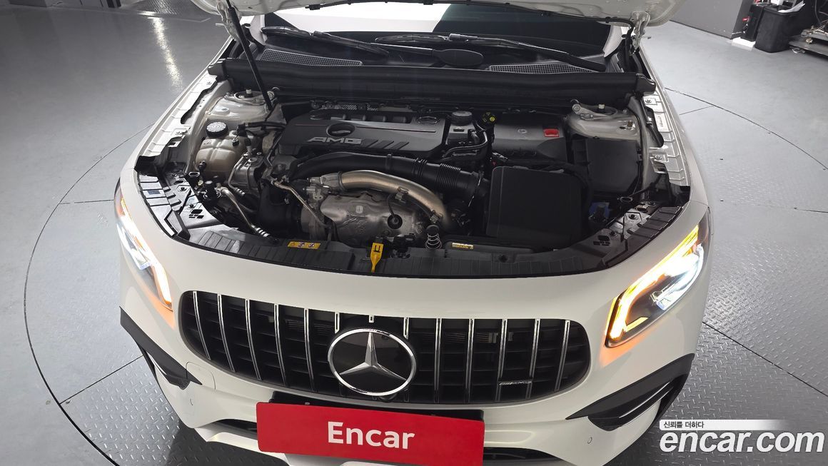 Mercedes-Benz GLB-Class 2023