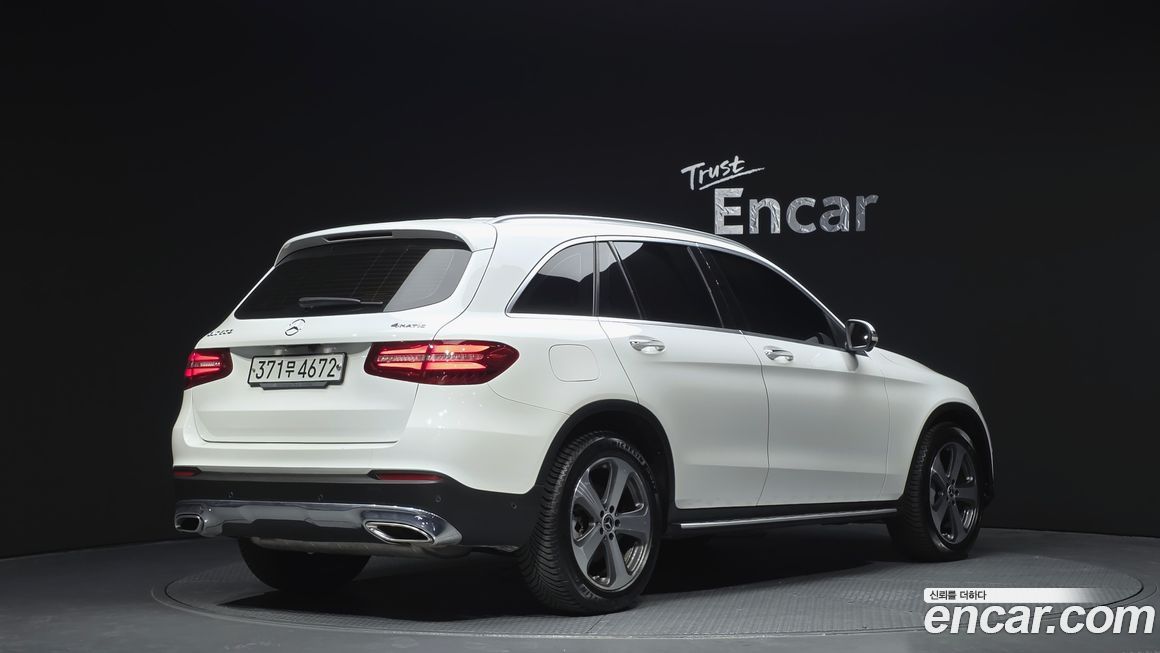 Mercedes-Benz GLC-Class 2019
