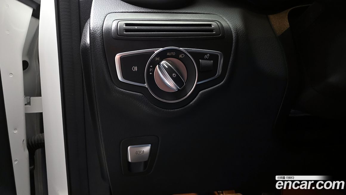 Mercedes-Benz GLC-Class 2019