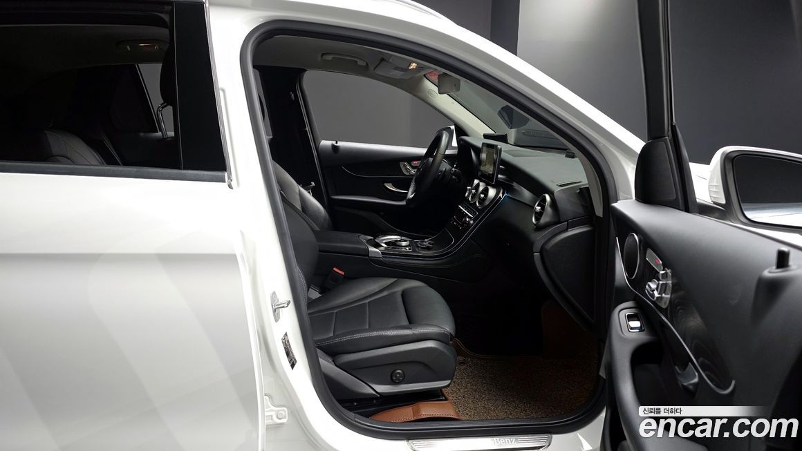 Mercedes-Benz GLC-Class 2019