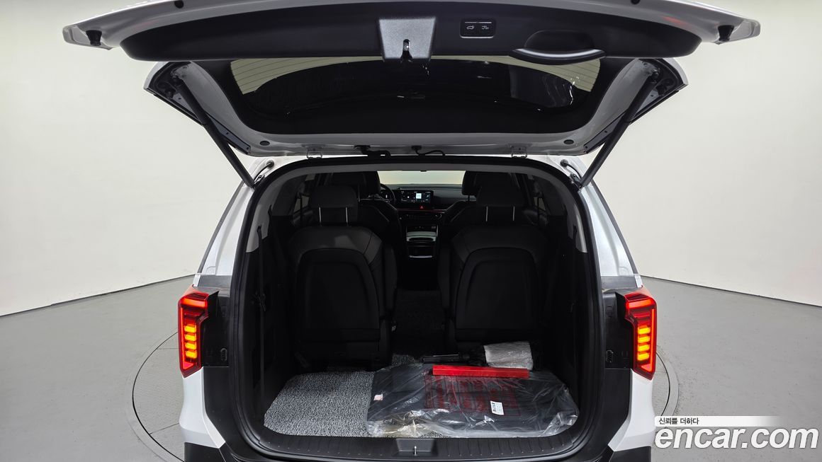 Kia Canival 2024