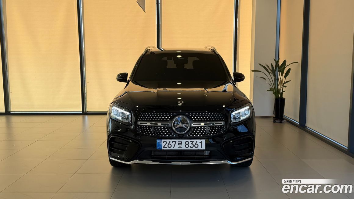 Mercedes-Benz GLB-Class 2025