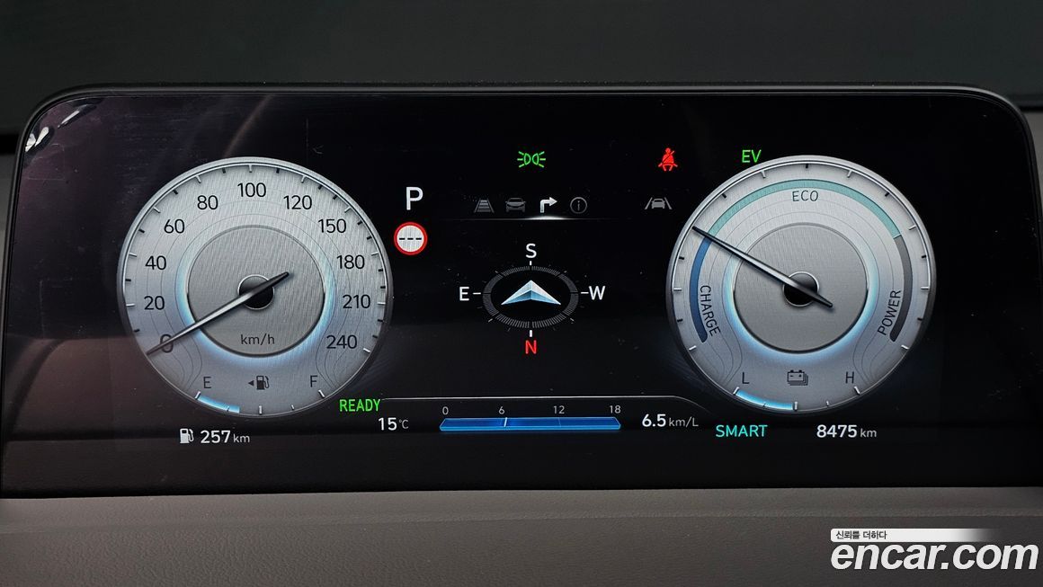 Hyundai Staria 2025