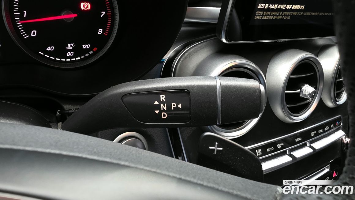 Mercedes-Benz GLC-Class 2019