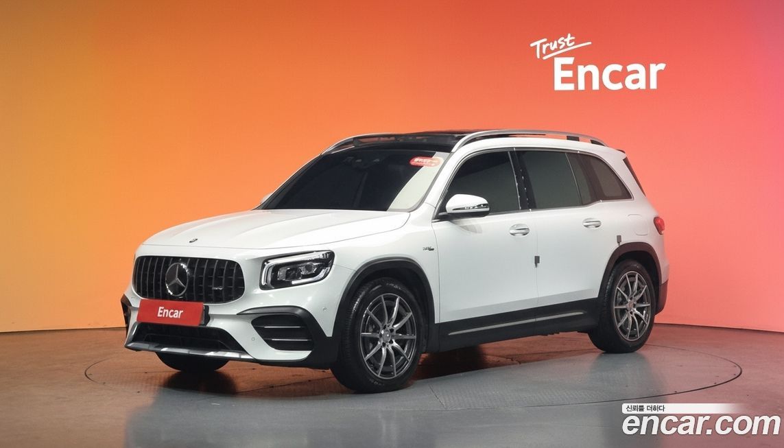 Mercedes-Benz GLB-Class 2023