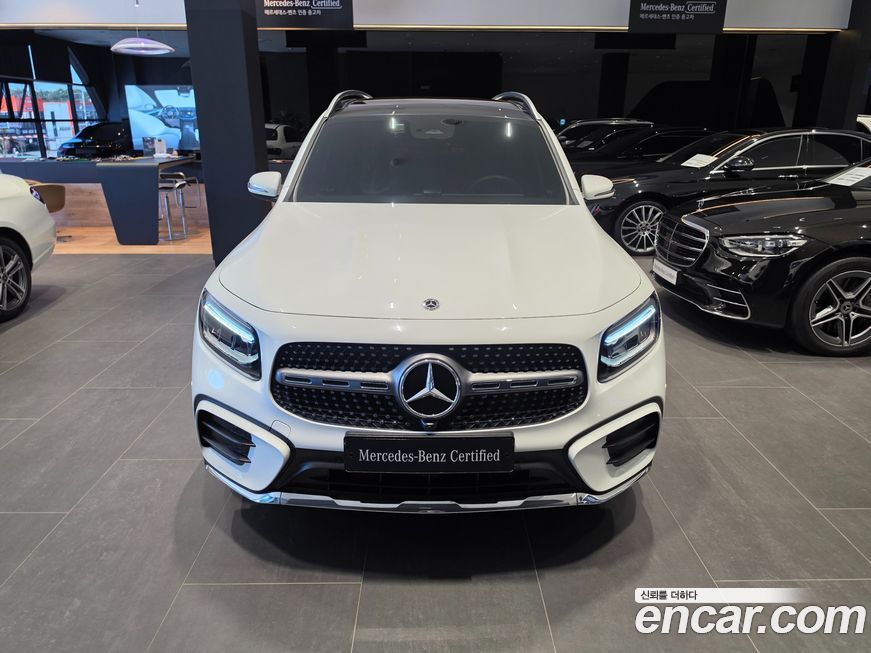 Mercedes-Benz GLB-Class 2025