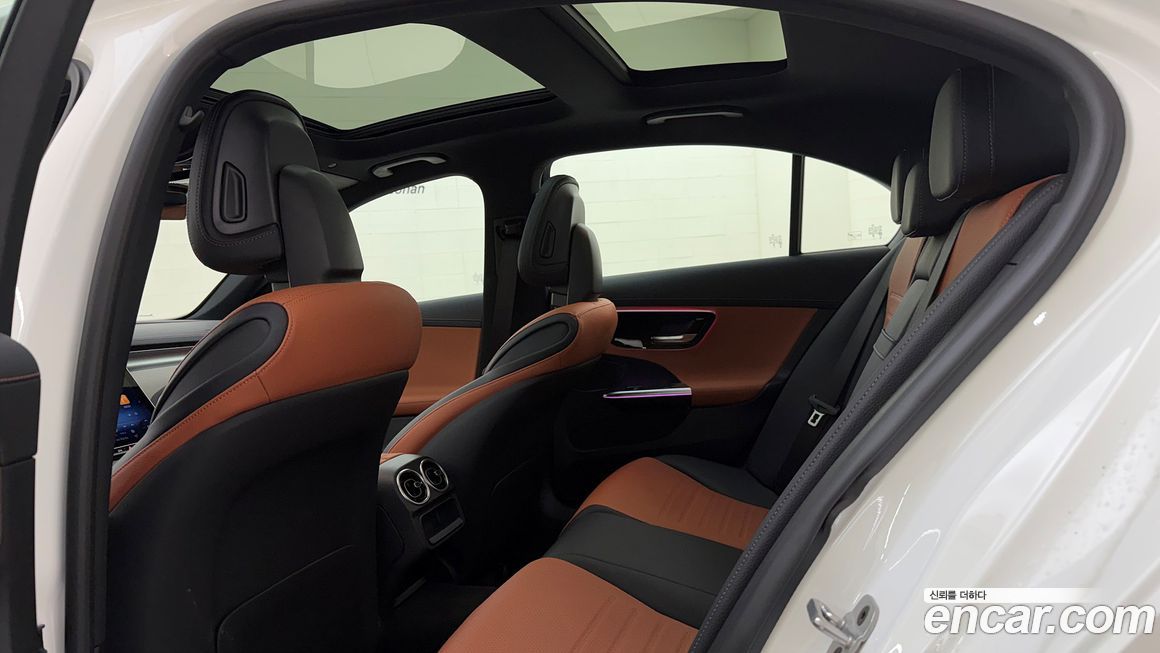 Mercedes-Benz C-Class 2025