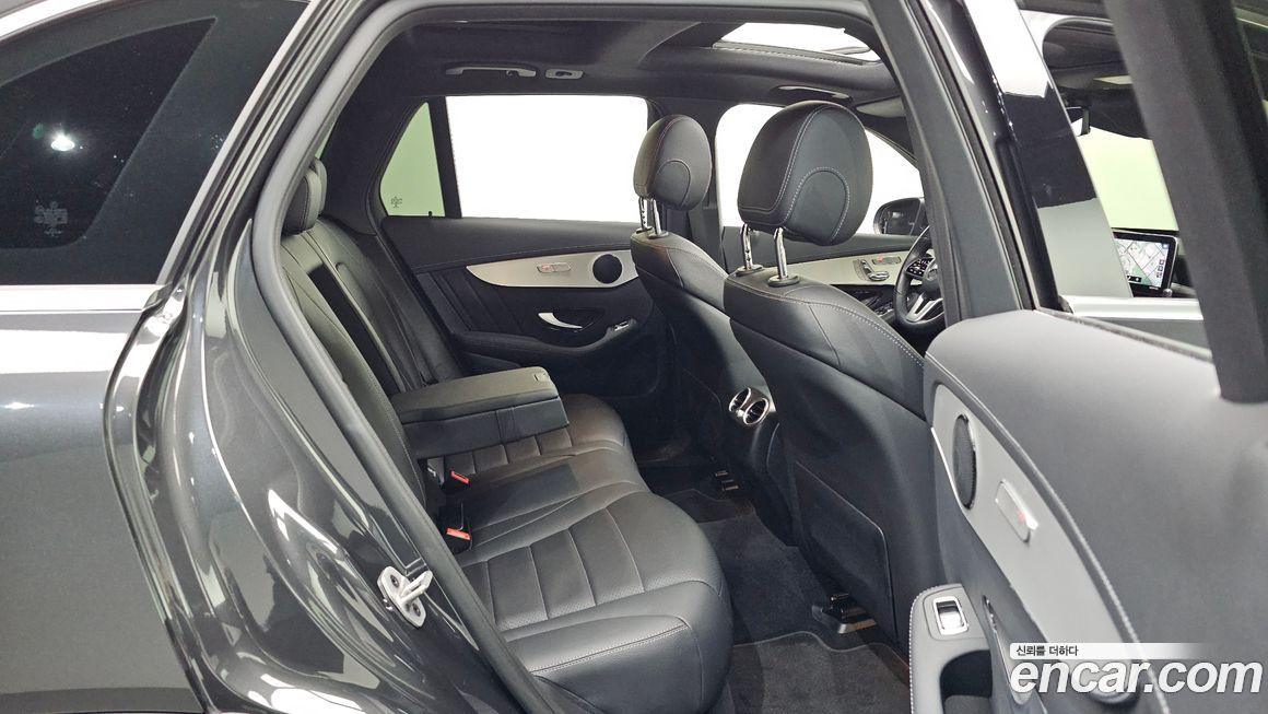 Mercedes-Benz GLC-Class 2022