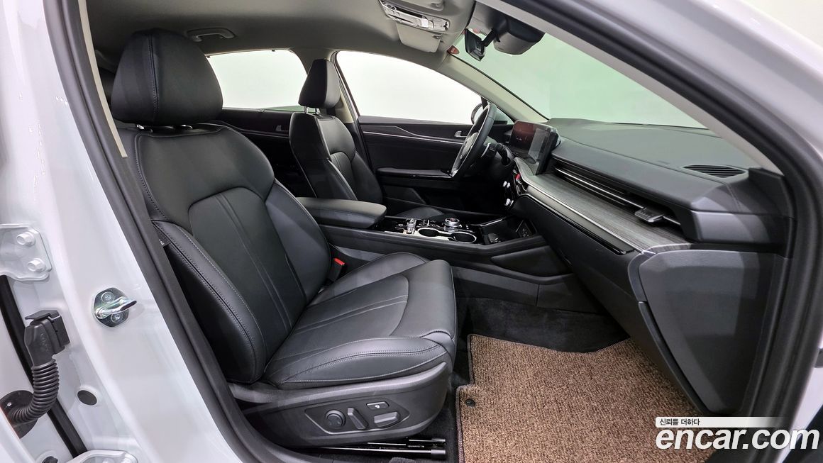 Kia K5 2025