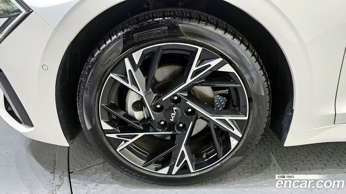 Kia K5 2025