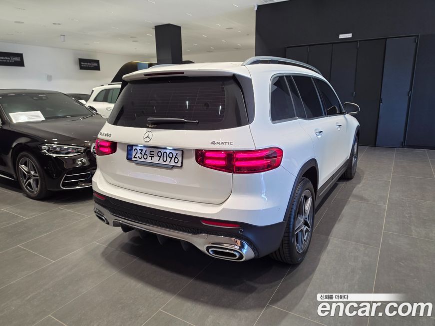 Mercedes-Benz GLB-Class 2025