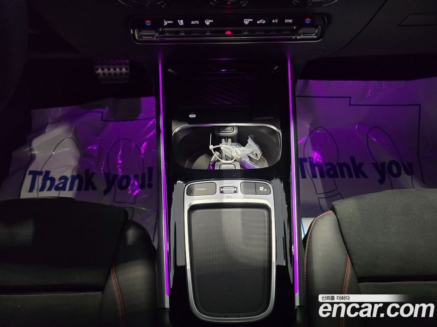 Mercedes-Benz GLB-Class 2025