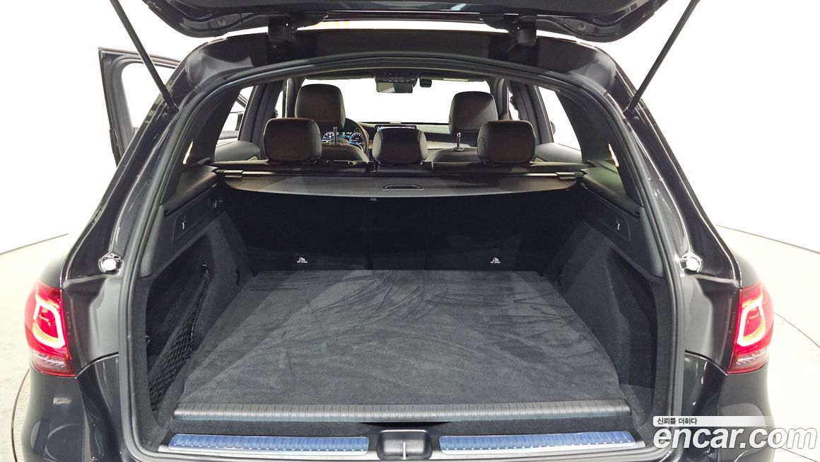 Mercedes-Benz GLC-Class 2022