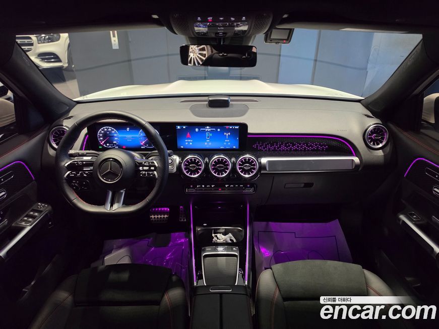 Mercedes-Benz GLB-Class 2025