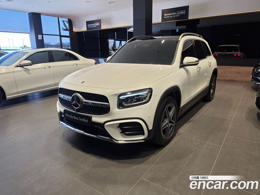 Mercedes-Benz GLB-Class 2025