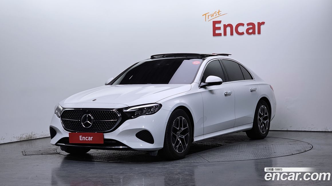 Mercedes-Benz E-Class 2024