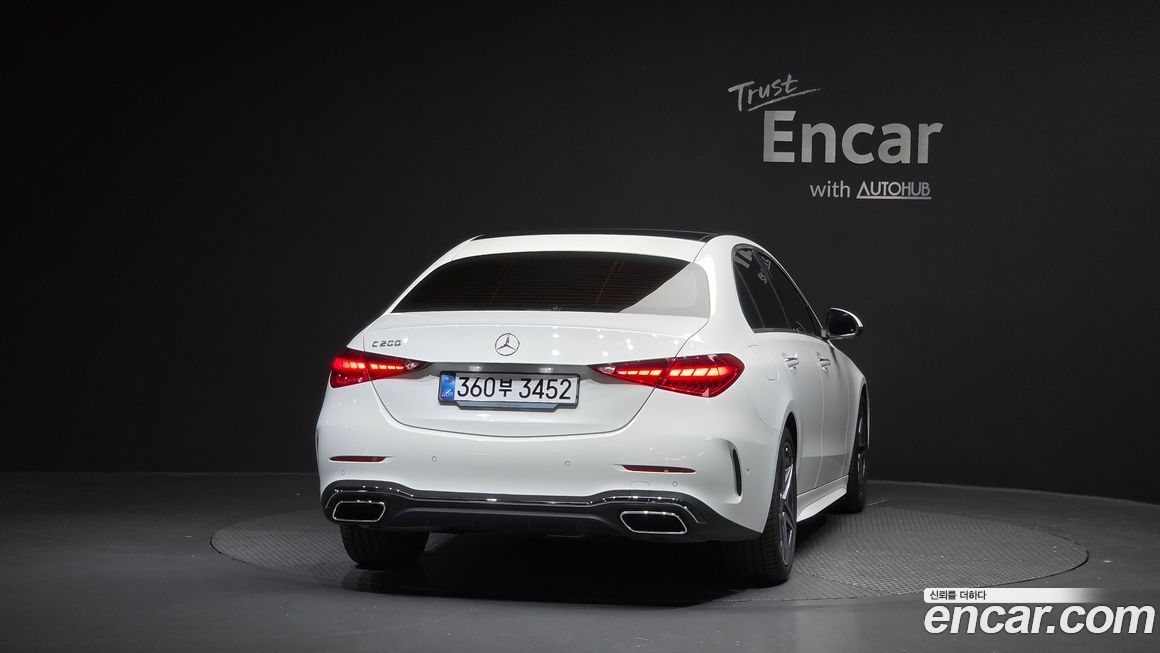 Mercedes-Benz C-Class 2025