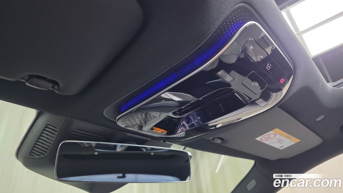 Mercedes-Benz C-Class 2025