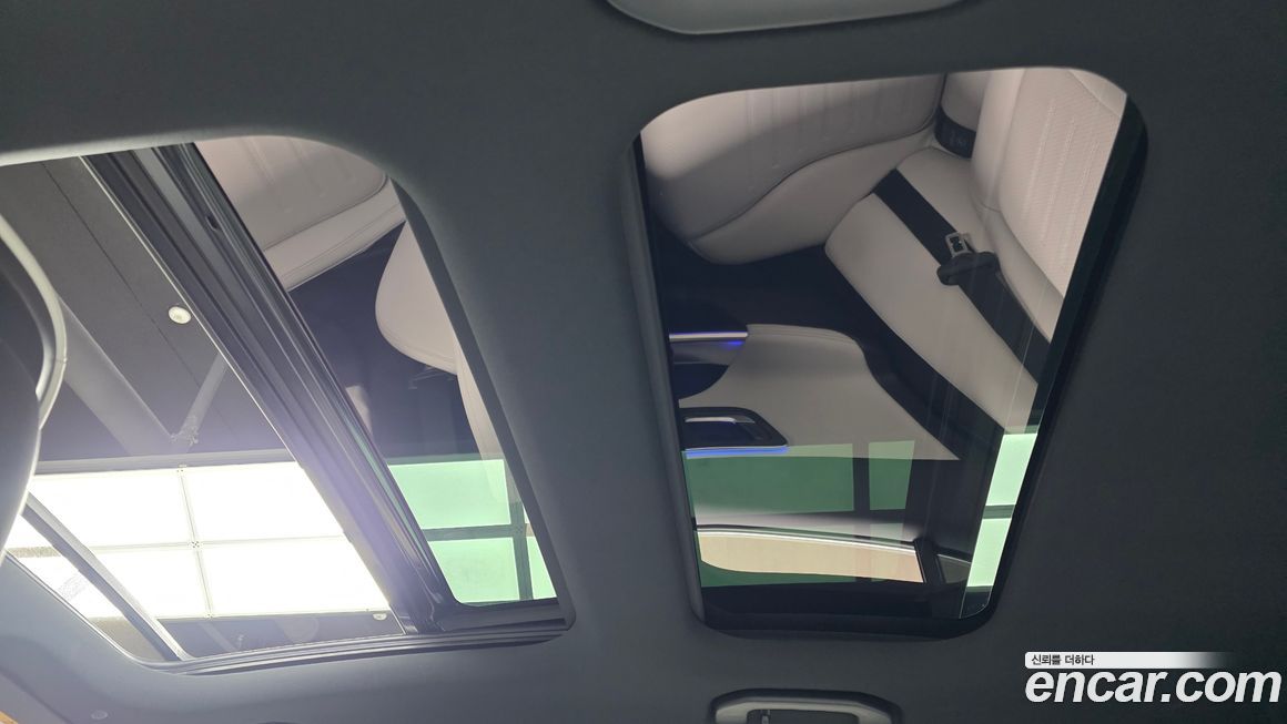 Mercedes-Benz C-Class 2025