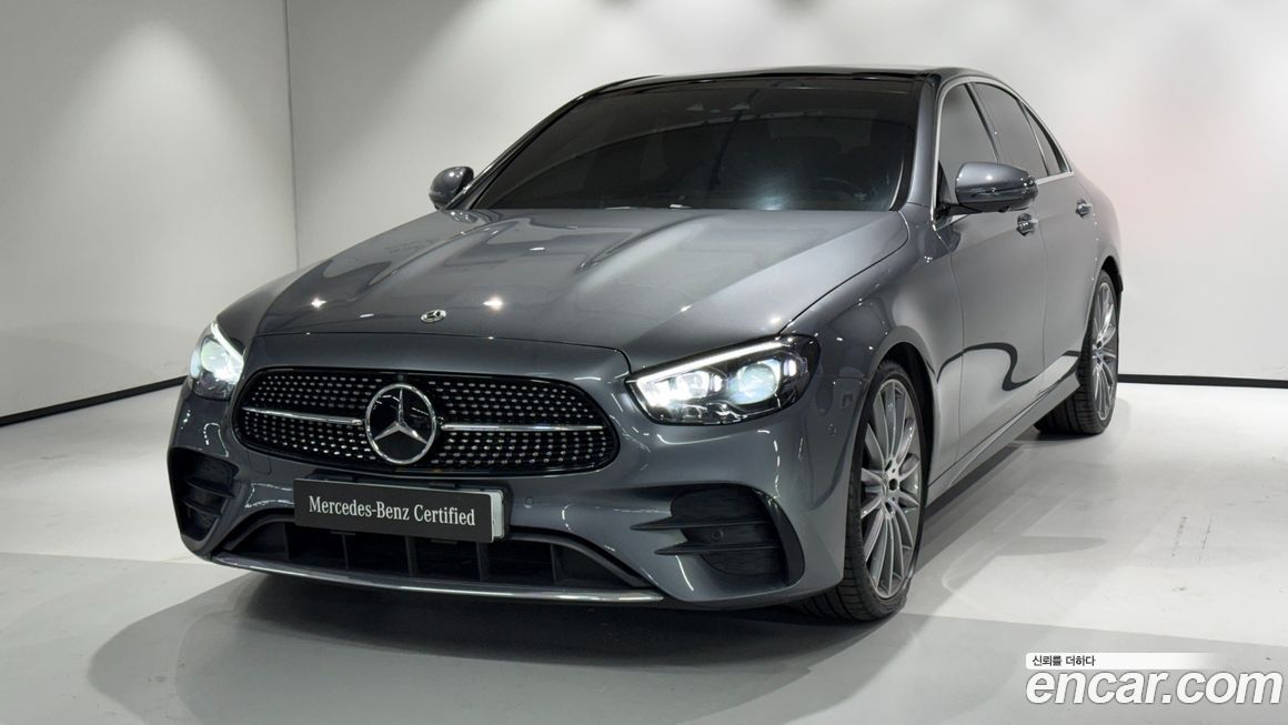 Mercedes-Benz E-Class 2022