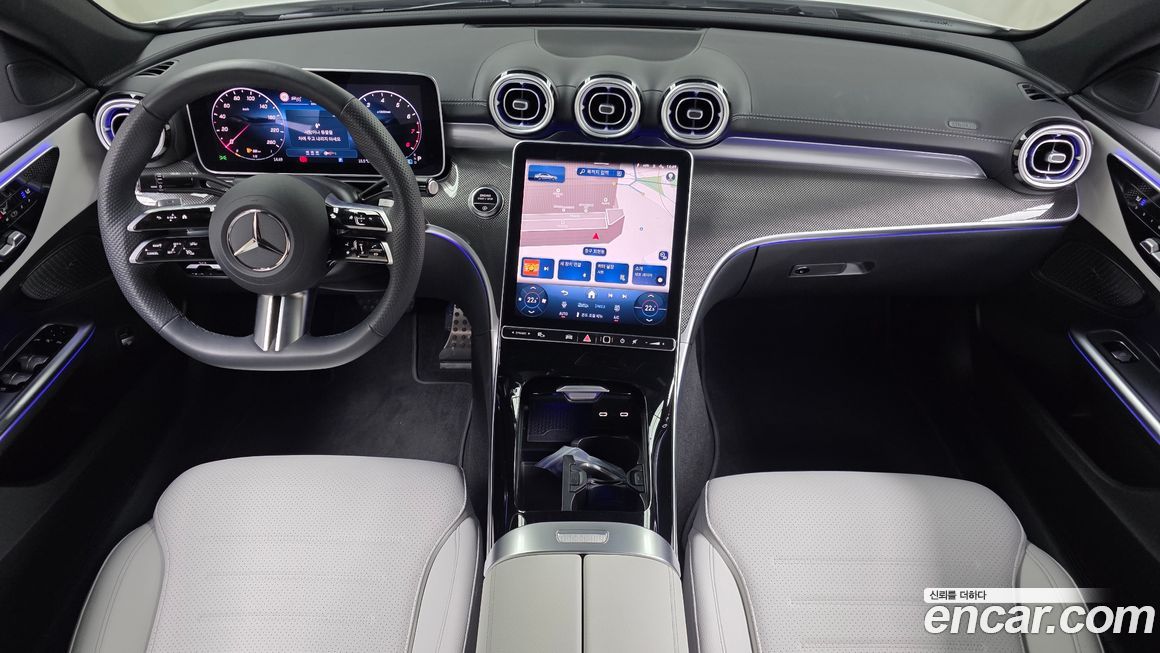 Mercedes-Benz C-Class 2025