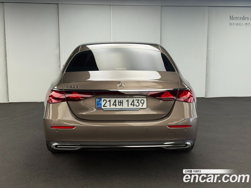 Mercedes-Benz E-Class 2025