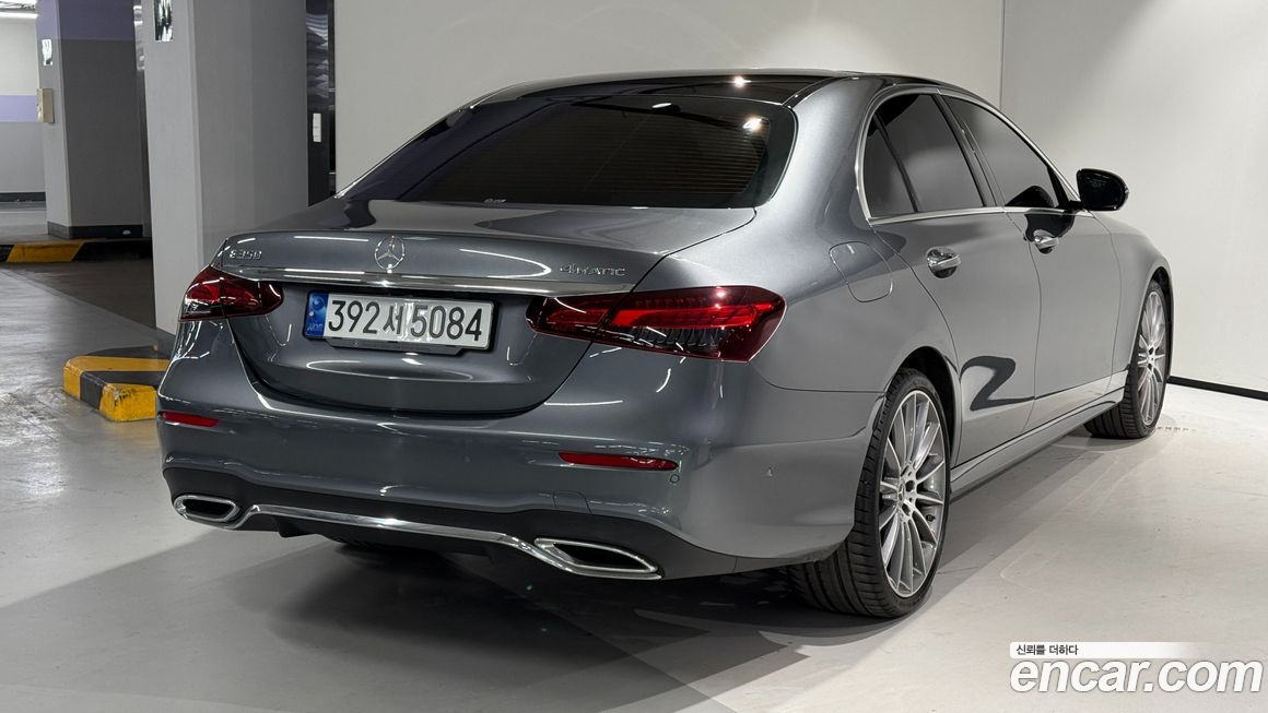 Mercedes-Benz E-Class 2022