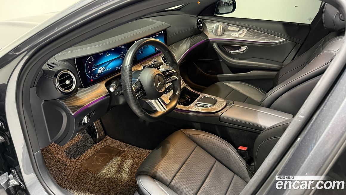 Mercedes-Benz E-Class 2022