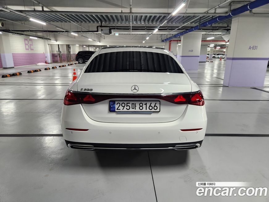 Mercedes-Benz E-Class 2025