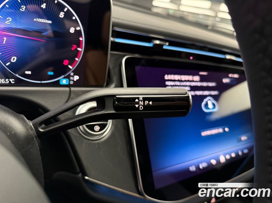 Mercedes-Benz E-Class 2025