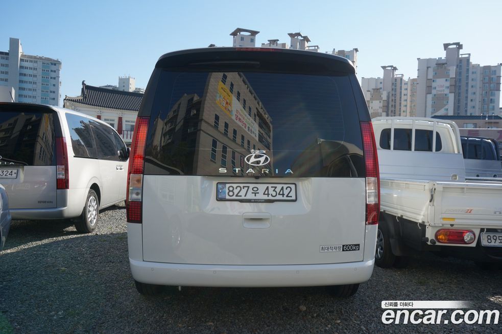 Hyundai Staria 2025