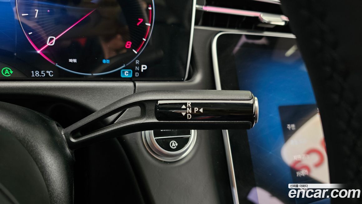Mercedes-Benz E-Class 2024
