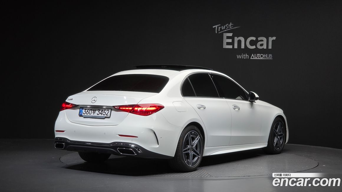 Mercedes-Benz C-Class 2025