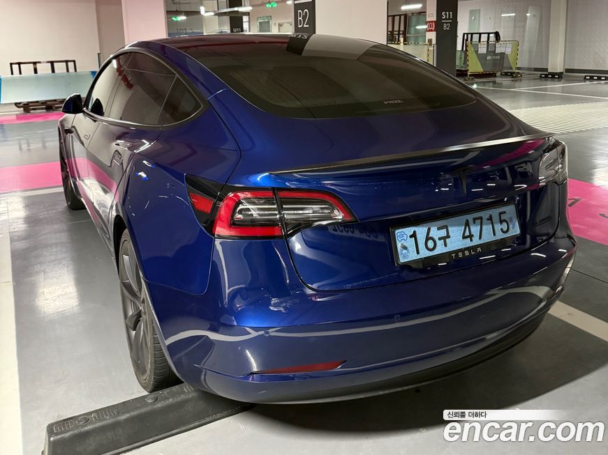 Tesla Model 3 2020