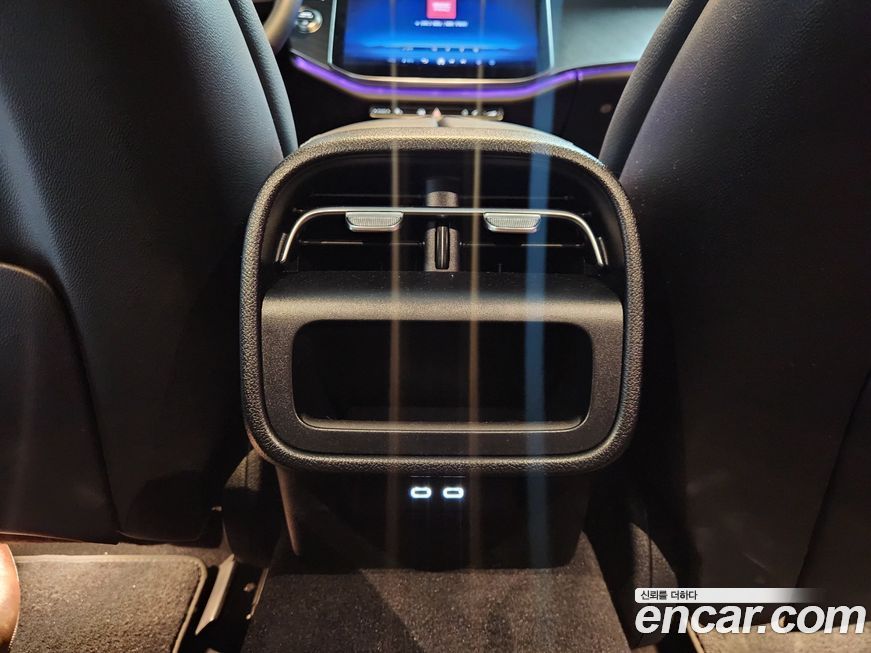 Mercedes-Benz E-Class 2025