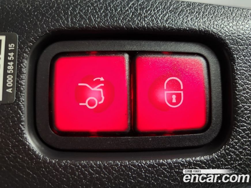 Mercedes-Benz E-Class 2025