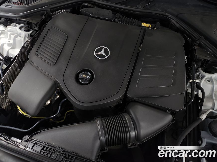 Mercedes-Benz E-Class 2025