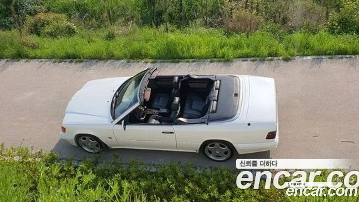 Mercedes-Benz E-Class 1993