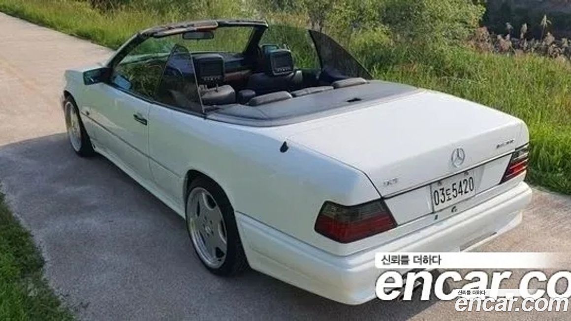 Mercedes-Benz E-Class 1993