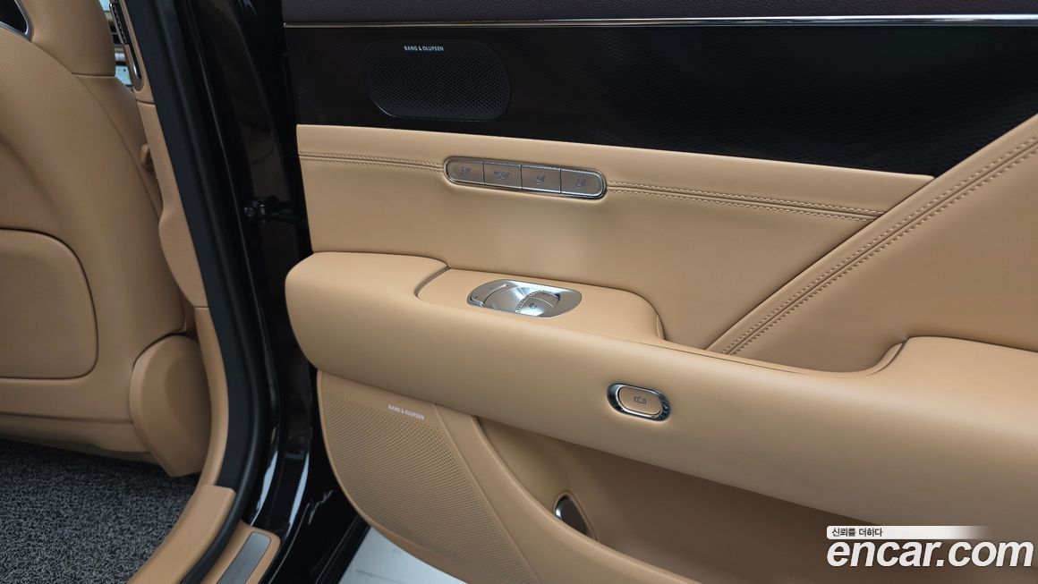 Genesis G90 2023